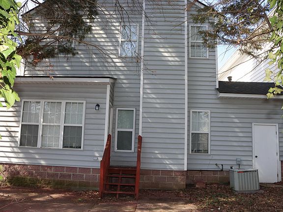 2nd image of 4004 Beaufain St