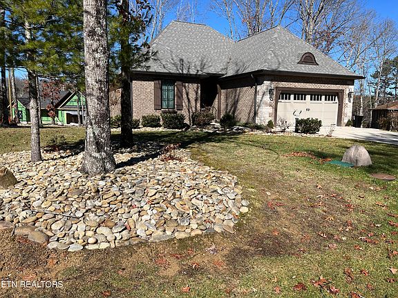 2nd image of 102 Beachwood Dr