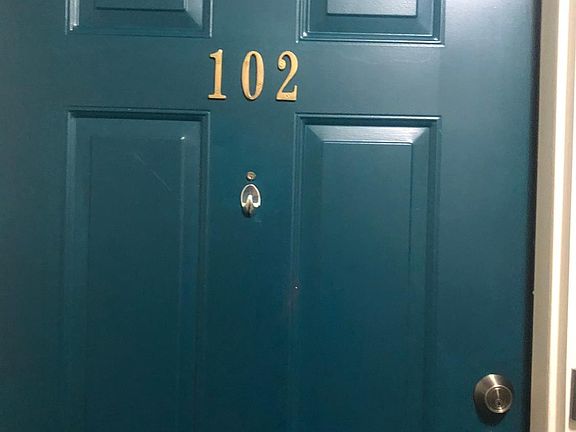 2nd image of 9940 Regatta Dr Unit 102