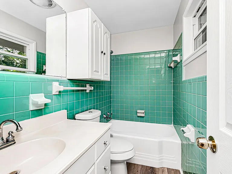 8245 Rainbow Dr — Photo 12