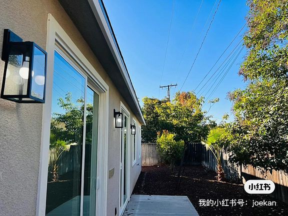 3rd image of 255 Brisbane Ave