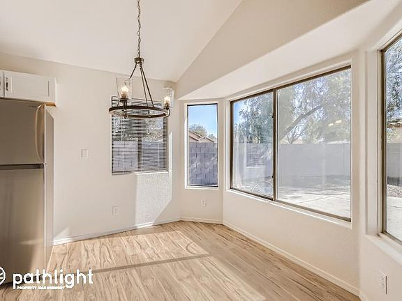 5th image of 8401 W Avalon Dr