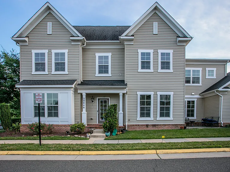 20846 Ashburn Heights Dr — Photo 2
