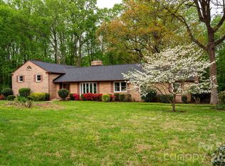 234 Edgewood Dr, Statesville, NC 28625