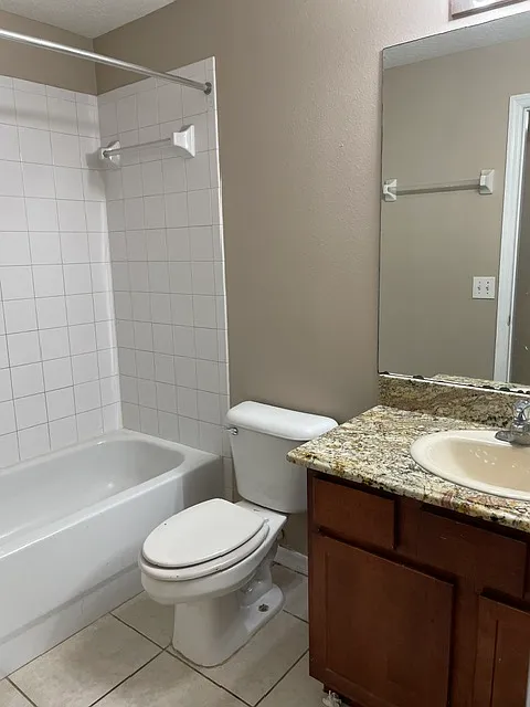 3 bed, 1756 sqft, $2,100 — Photo 2