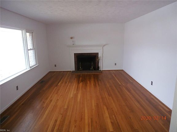 3rd image of 109 Parker Ave