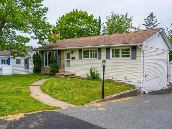 156 Alder Cres, Halifax, NS B4C 1A3
