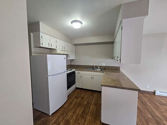 5th image of 2855 Front St NE APT 4A