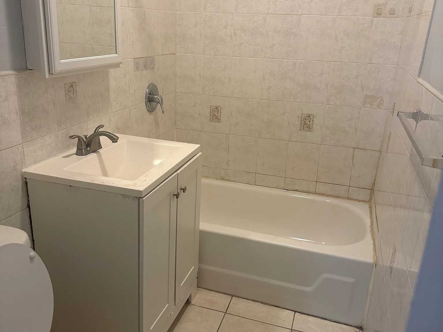 3 bed, $1,900 — Photo 4