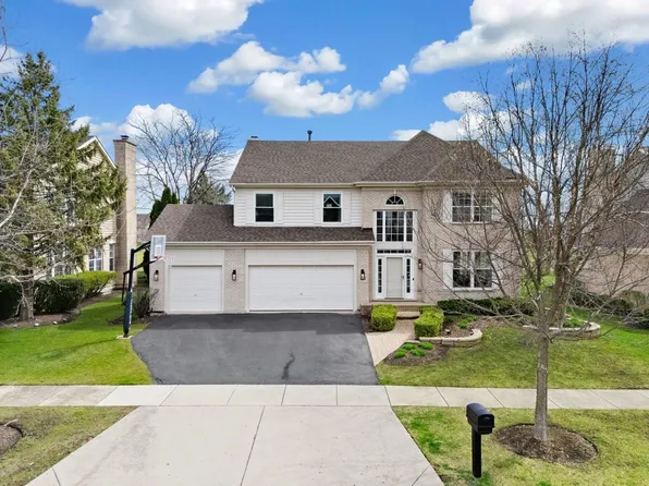 1353 Maidstone Dr, Vernon Hills, IL 60061