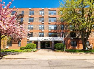 209-10 41st Ave APT 5D, Bayside, NY 11361
