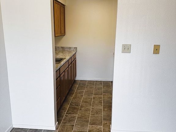 4th image of 1746 Kidder Ave APT 6