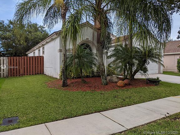 3rd image of 1135 NW 144th Ave