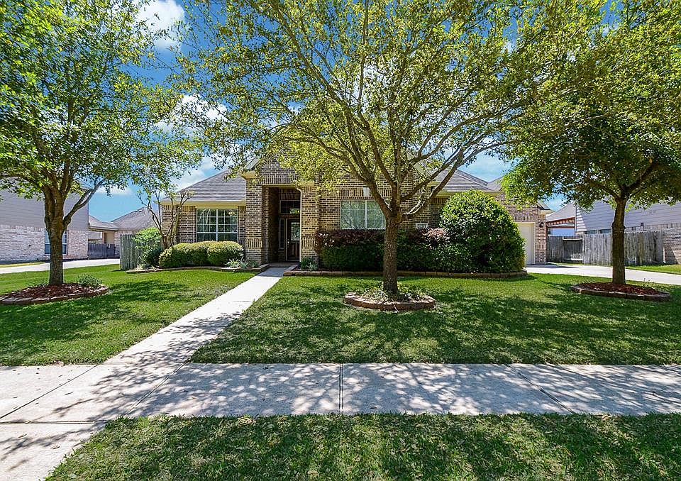 1st image of 20715 Mansfield Bay Ln