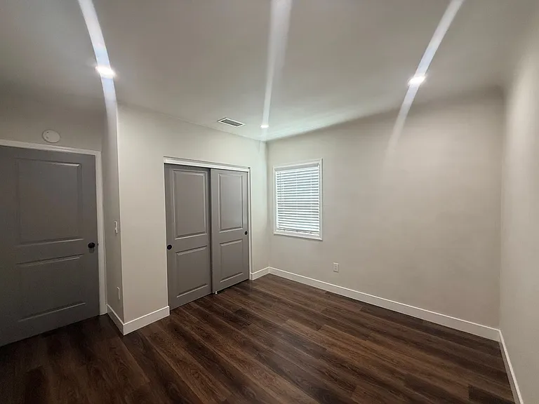 3688 Taft St — Photo 7