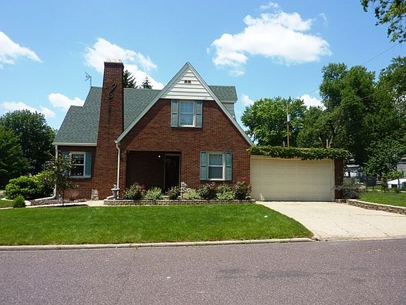 4th image of 1111 E Richwoods Blvd
