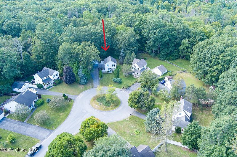 2nd image of 39 Kings Mills Road