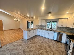 1347 Arnold Way, Alpine, CA 91901