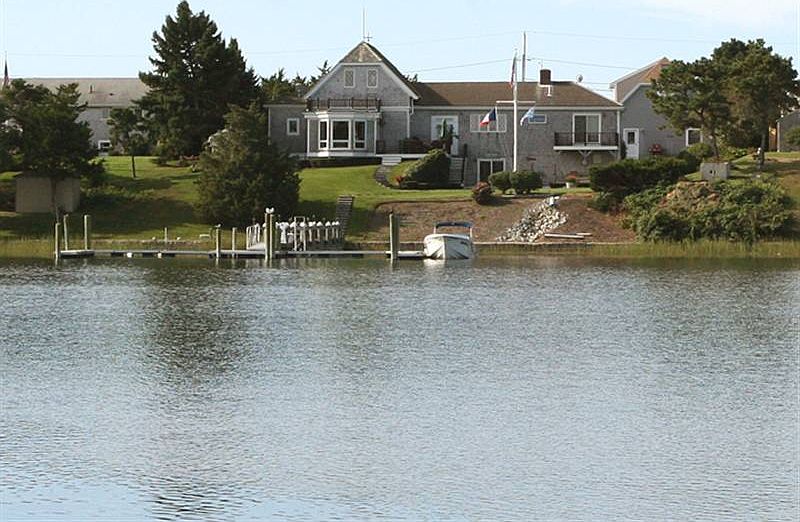 30 Pine Tree Dr, Buzzards Bay, MA 02532 Zillow