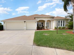 5234 Creekwood Dr, Melbourne, FL 32940