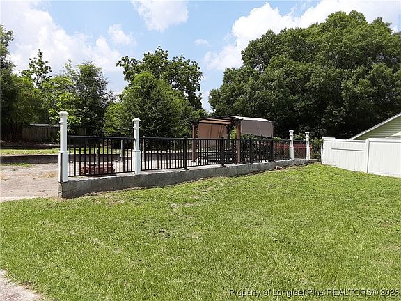 2nd image of 1508 Gillespie St