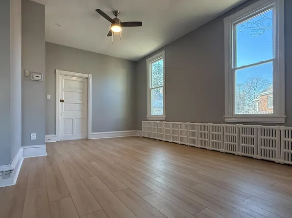 7827 Montgomery Ave, Elkins Park, PA 19027