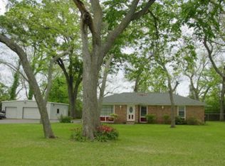 101 Cottonwood Dr, Richwood, TX 77531