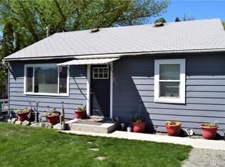 524 S Ivy St, Omak, WA 98841