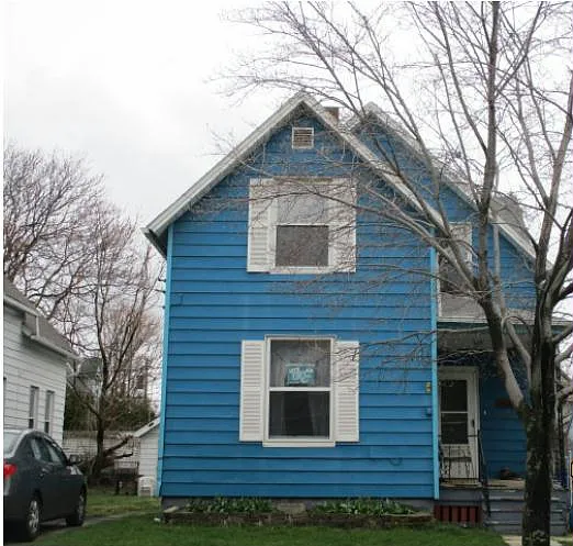 7406 Brinsmade Ave photo 1