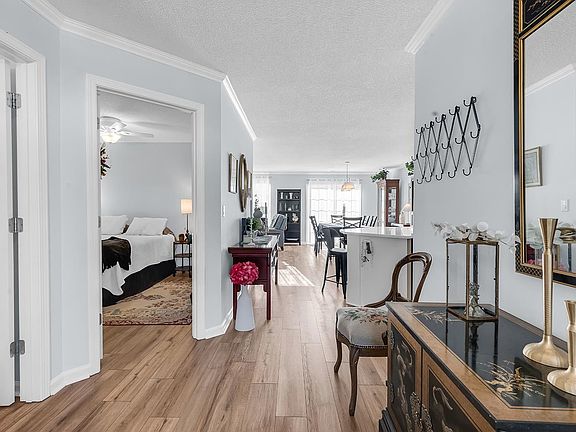 2nd image of 125 Point Break Dr.