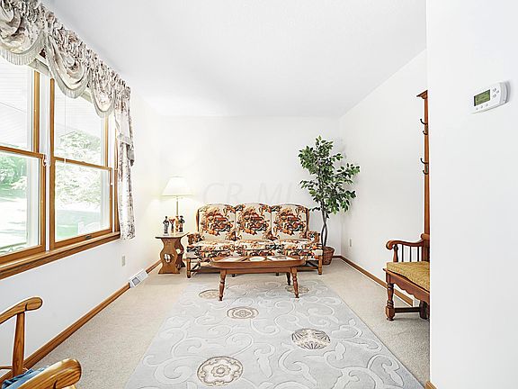 5th image of 201 Linnell Dr NW