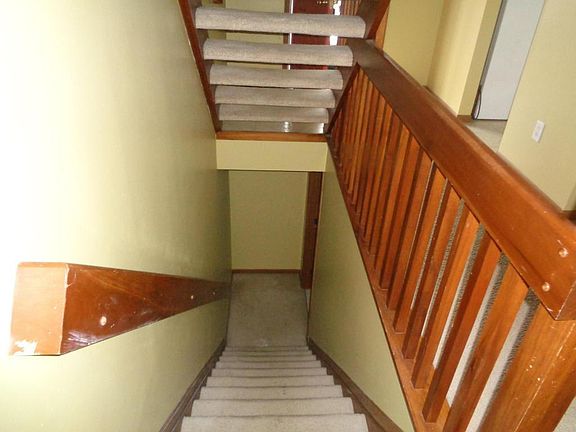 2nd image of 238 Glenkirk Dr