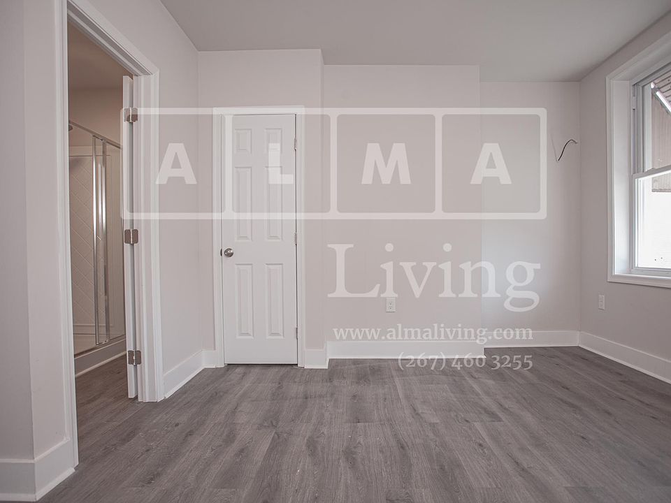 1st image of 2522 N Chadwick St #20