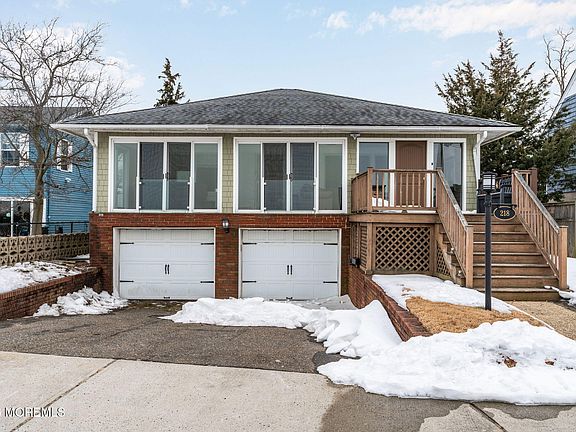 2nd image of 218 Beach Avenue