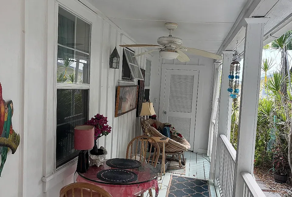 818 Ashe St #2