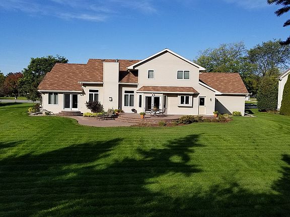 2nd image of 2039 Lynn Dr