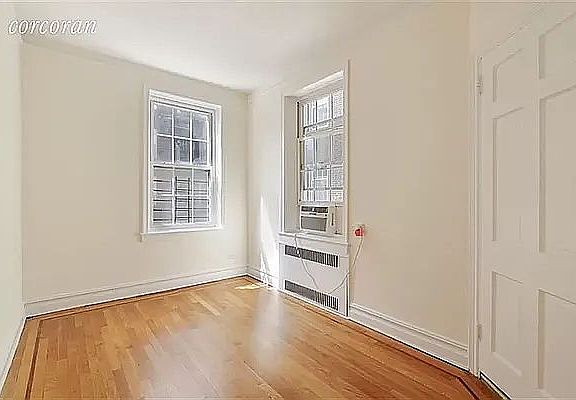 5th image of 225 Sterling Pl APT 4J