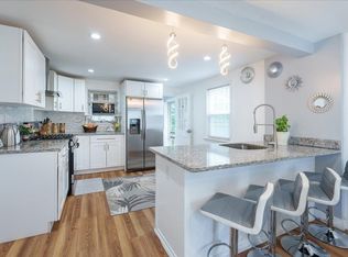 16 Cornell St, Roslindale, MA 02131