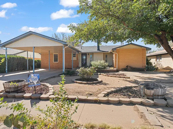 705 6th St, Wolfforth, TX 79382