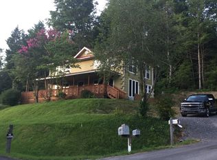 525 N Ownby Dr, Gatlinburg, TN 37738