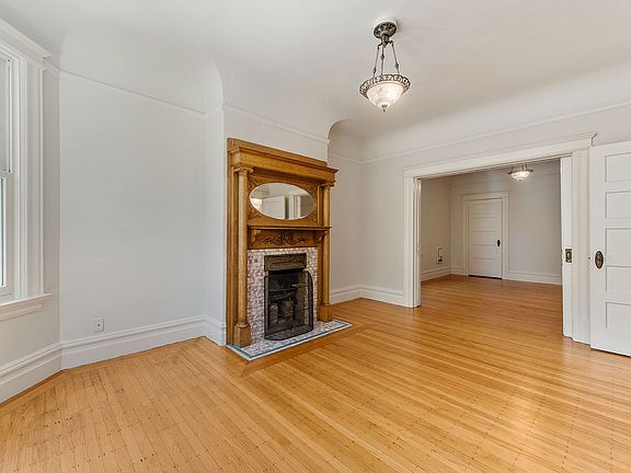 5th image of 4418 20th St