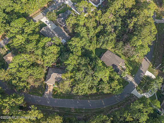 3rd image of 7310 Ieke Dr