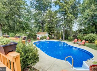 9313 Linhurst Dr, Clinton, MD 20735