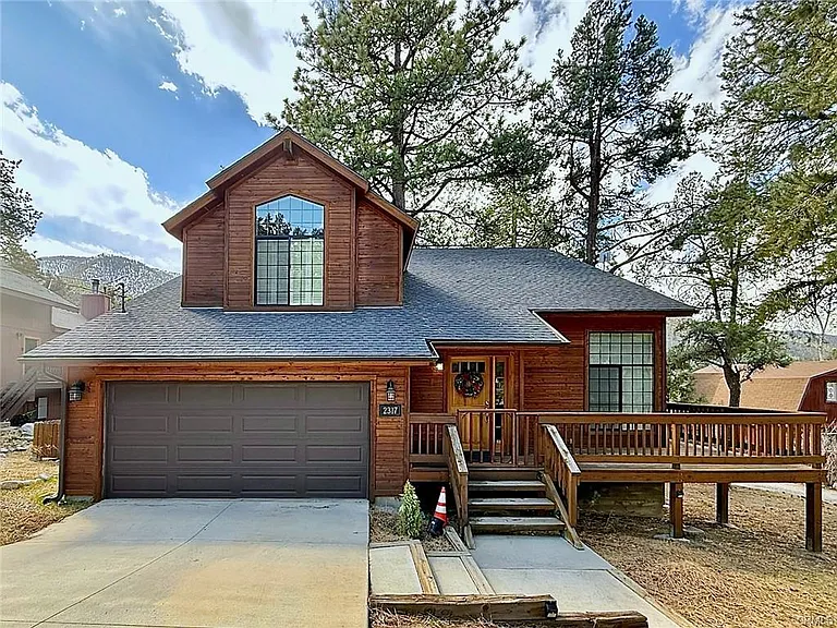 2317 Woodland Dr — Photo 17