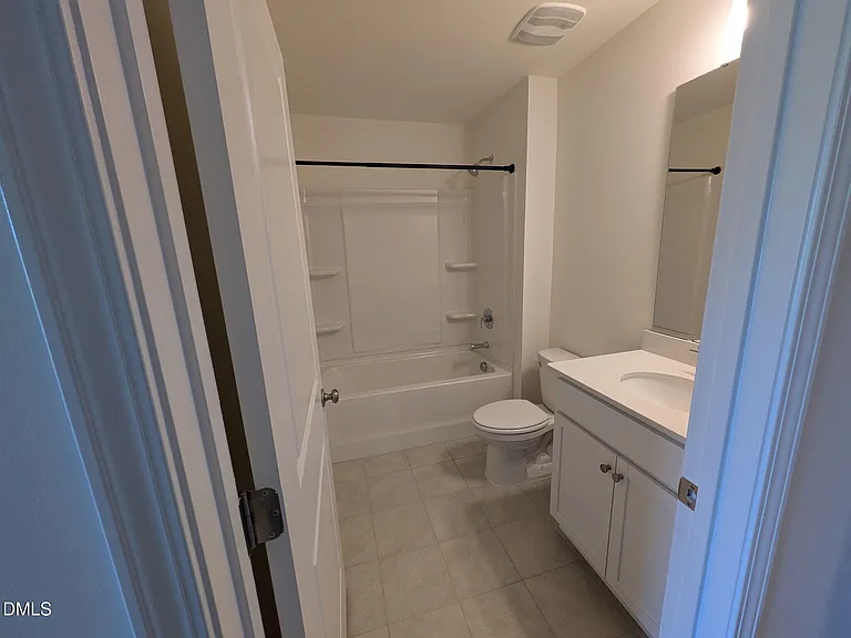 847 Parc Townes Dr #B — Photo 20