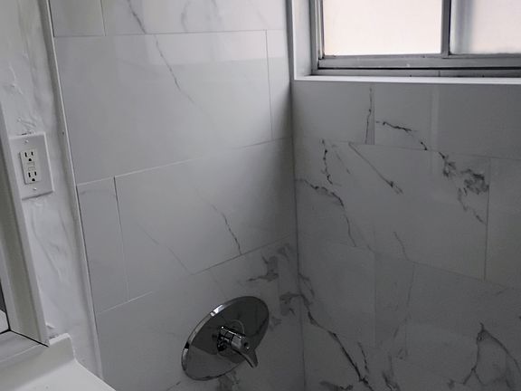 4th image of 6700 Laurelgrove Ave APT 11