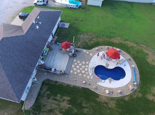 3635 Gilbertville Rd, WATERLOO, IA 50701