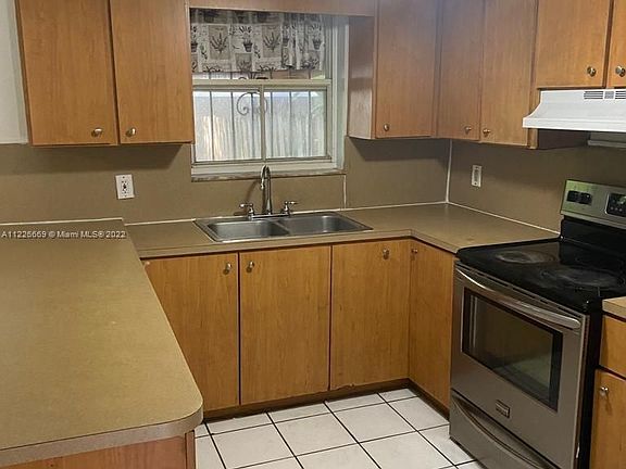 5th image of 451 NE 136th St #Ii-207