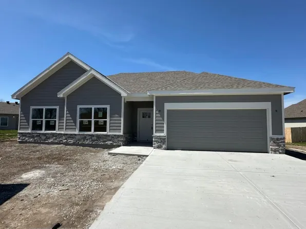 412 Ash St, Wellsville, KS 66092