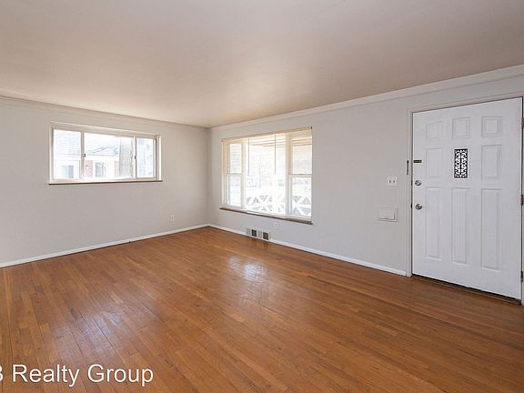 4th image of 3108 Hanna Ave